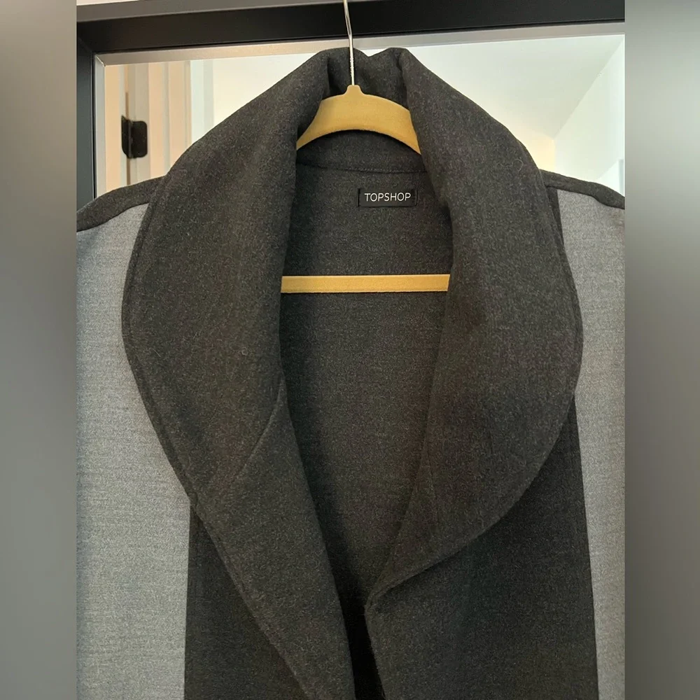 [Topshop] Color-block Shawl Cape - Picture 5 of 6